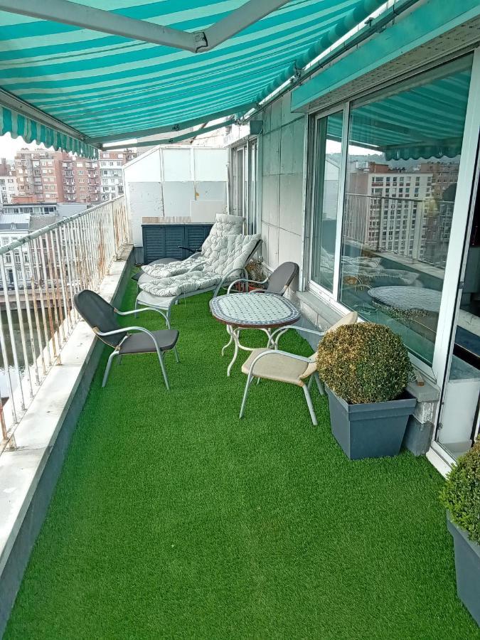Liege Centre Mediacite Appartement Possible Parking Terrasse Immense 8Eme Pour 2 Personnes Buitenkant foto
